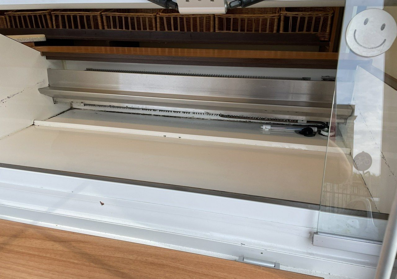 Vending truck Renault Master Autosklep pieczywa Sklep Gastronomiczny Food Truck Foodtruck 2009: picture 13