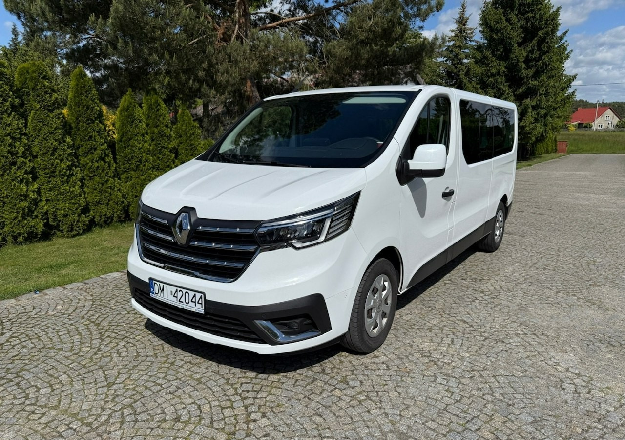 Renault Trafic III 2.0dci 110KM L2H1 LONG 9-osobowy 2xKlima Navi Kamera 2022 - Car: picture 1 Renault Trafic III 2.0dci 110KM L2H1 LONG 9-osobowy 2xKlima Navi Kamera 2022 - Car: picture 1