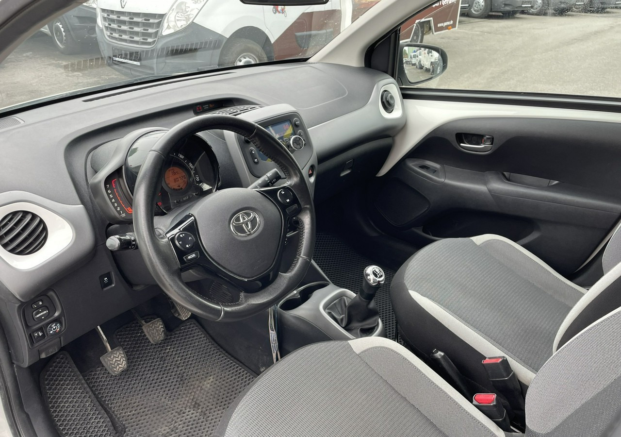 Toyota Aygo II Toyota Aygo 1.0 VVT-i JBL Edition bezyna+LPG Salon PL 2020 - Hatchback: picture 5 Toyota Aygo II Toyota Aygo 1.0 VVT-i JBL Edition bezyna+LPG Salon PL 2020 - Hatchback: picture 5