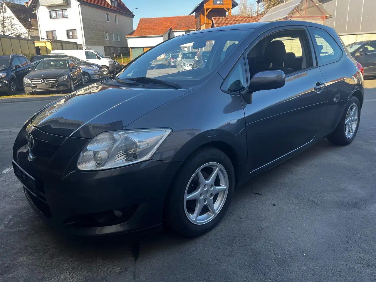 Toyota Auris Sol - Car: picture 1 Toyota Auris Sol - Car: picture 1
