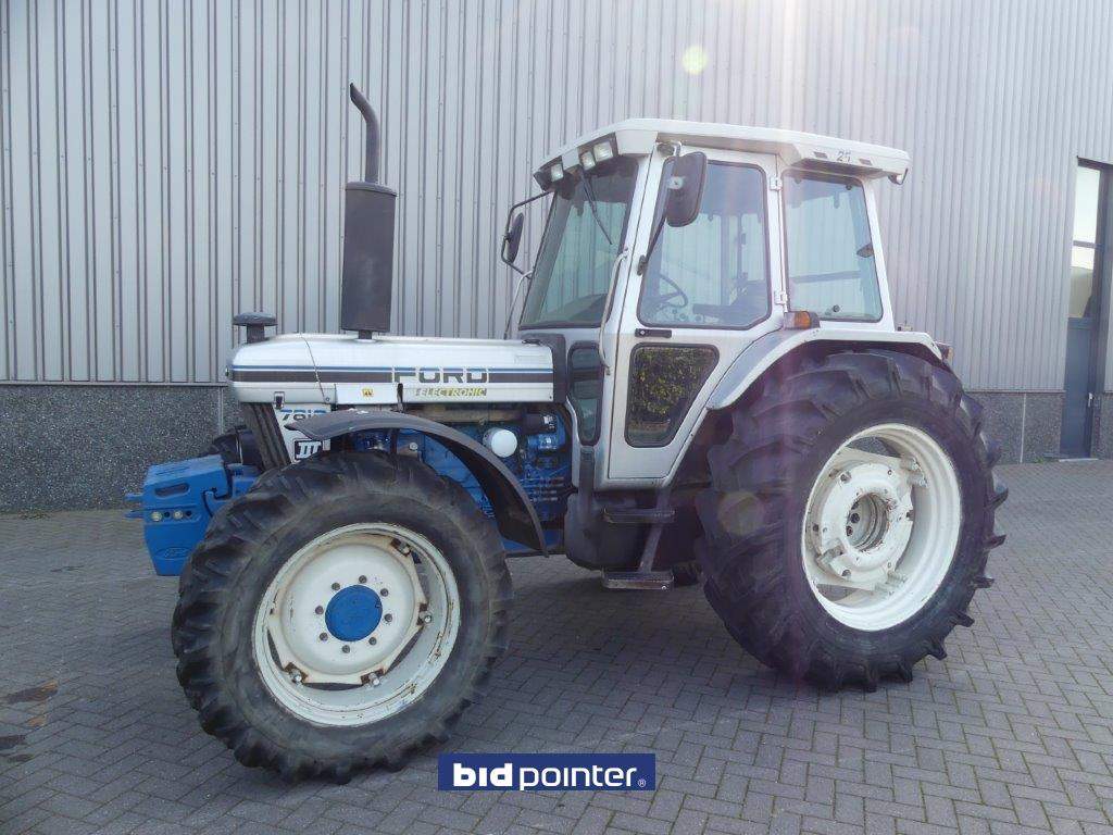 Ford 7810 Silver Jubilee - Farm tractor: picture 1 Ford 7810 Silver Jubilee - Farm tractor: picture 1