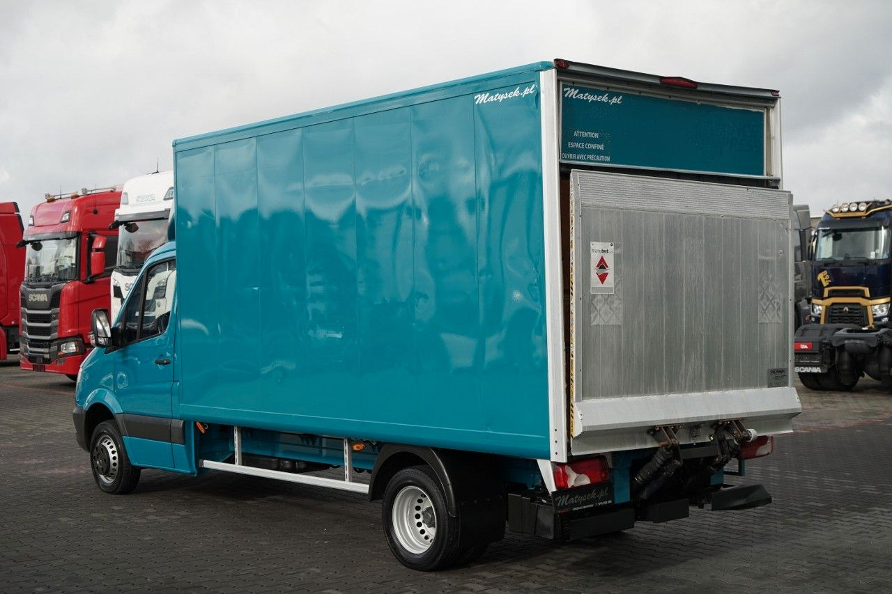 Mercedes-Benz SPRINTER / KONTENER 4,3 M / WINDA PALFINGER - Curtain side van: picture 5 Mercedes-Benz SPRINTER / KONTENER 4,3 M / WINDA PALFINGER - Curtain side van: picture 5