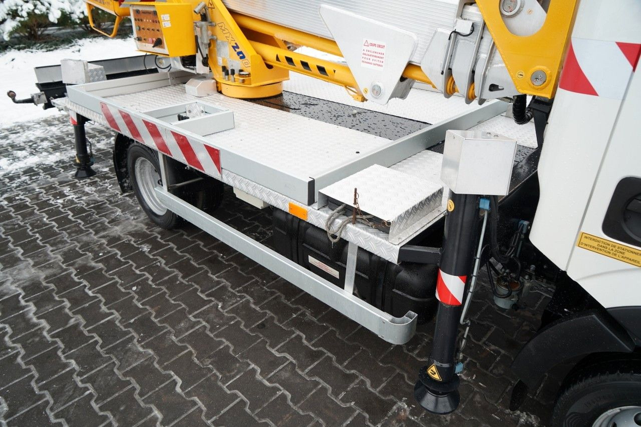 Truck mounted aerial platform Renault MAXITY 120 dxi / ZWYŻKA 20 METRÓW / PODNOŚNIK KO: picture 21 Truck mounted aerial platform Renault MAXITY 120 dxi / ZWYŻKA 20 METRÓW / PODNOŚNIK KO: picture 21