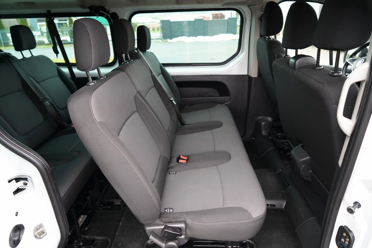 Passenger van Renault TRAFIC III / BUS / 9 MIEJSC / PIERWSZY WŁAŚCICIE: picture 39