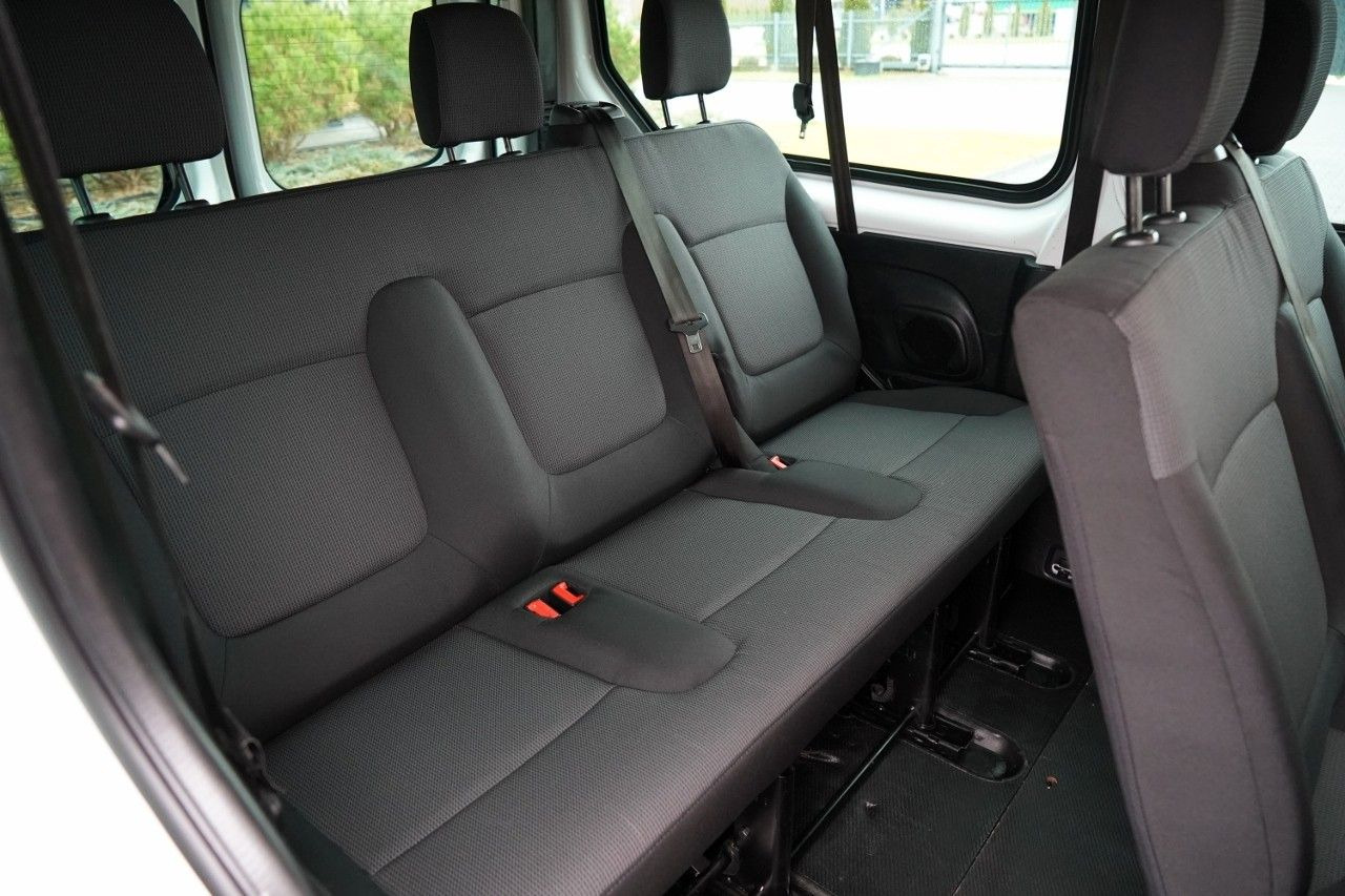 Passenger van Renault TRAFIC III / BUS / 9 MIEJSC / PIERWSZY WŁAŚCICIE: picture 38