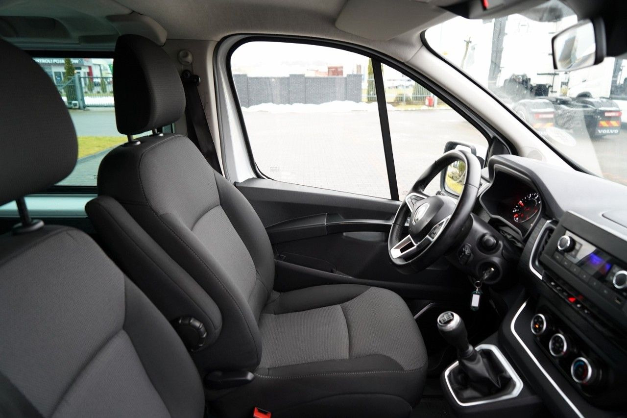 Passenger van Renault TRAFIC III / BUS / 9 MIEJSC / PIERWSZY WŁAŚCICIE: picture 27