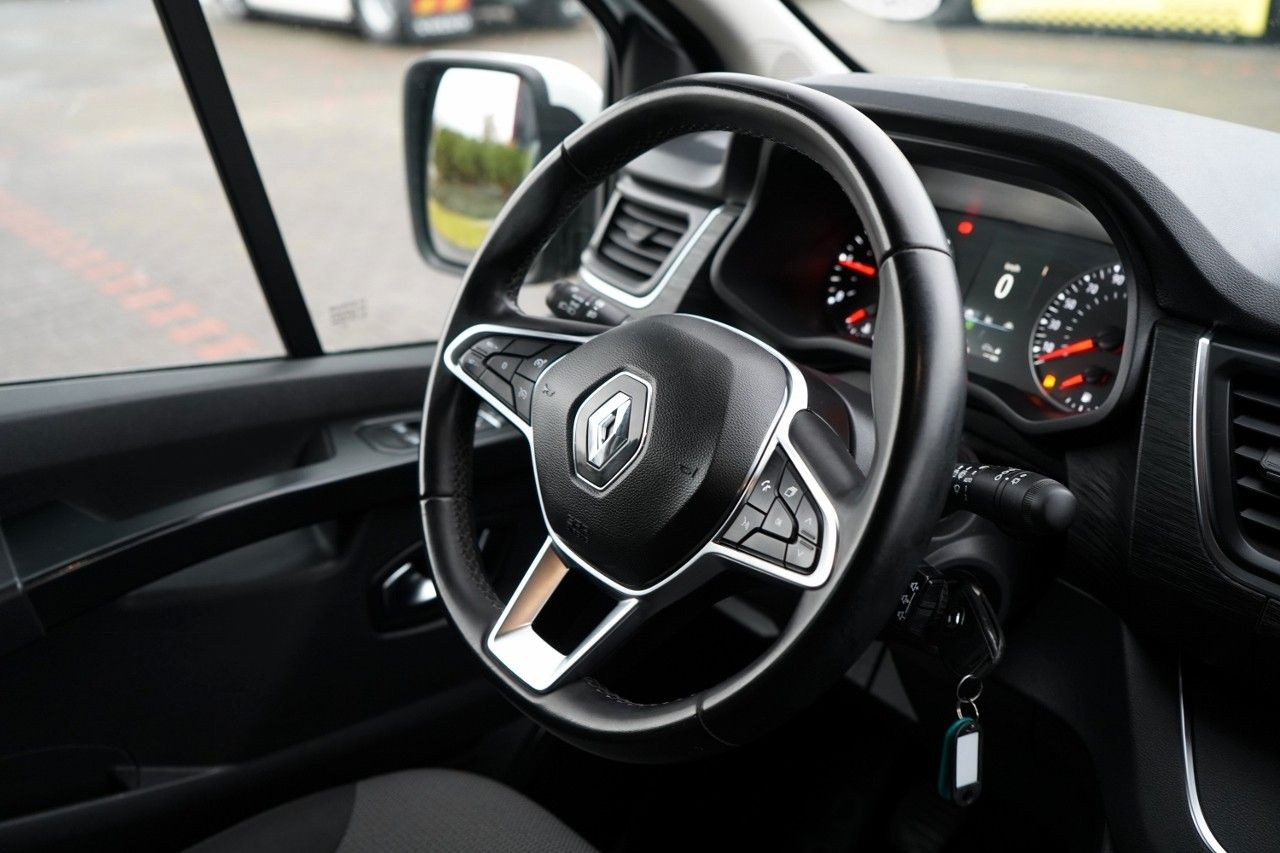 Passenger van Renault TRAFIC III / BUS / 9 MIEJSC / PIERWSZY WŁAŚCICIE: picture 28