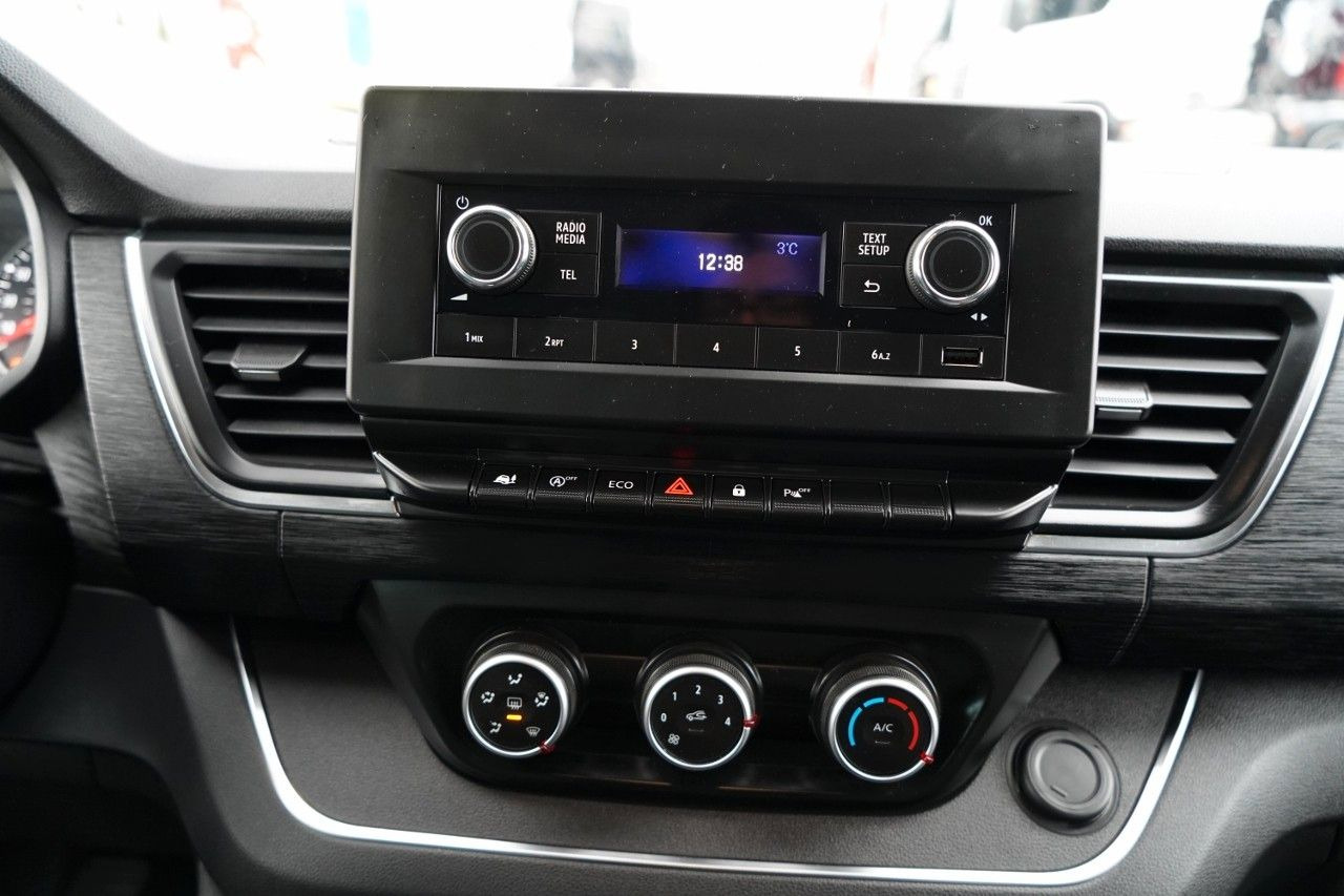 Passenger van Renault TRAFIC III / BUS / 9 MIEJSC / PIERWSZY WŁAŚCICIE: picture 31