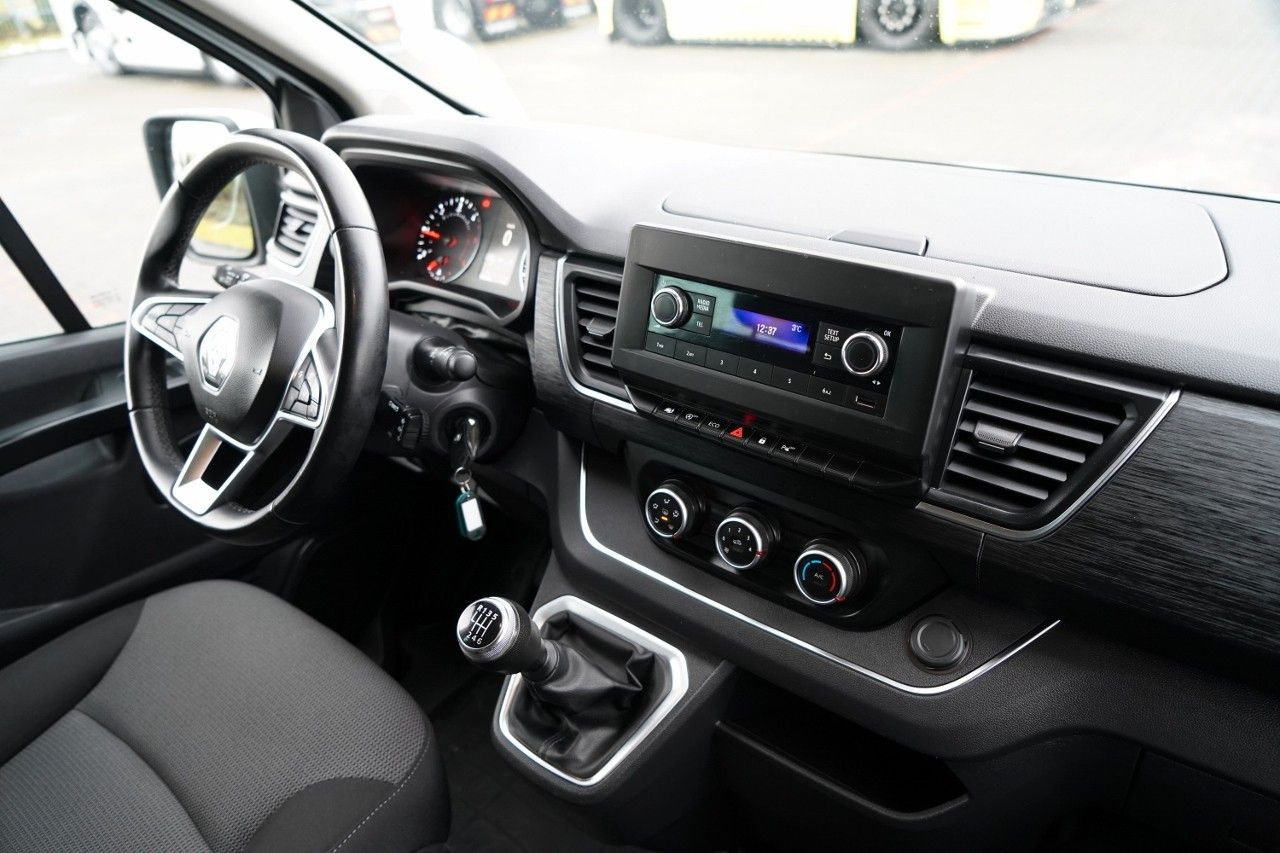 Passenger van Renault TRAFIC III / BUS / 9 MIEJSC / PIERWSZY WŁAŚCICIE: picture 29