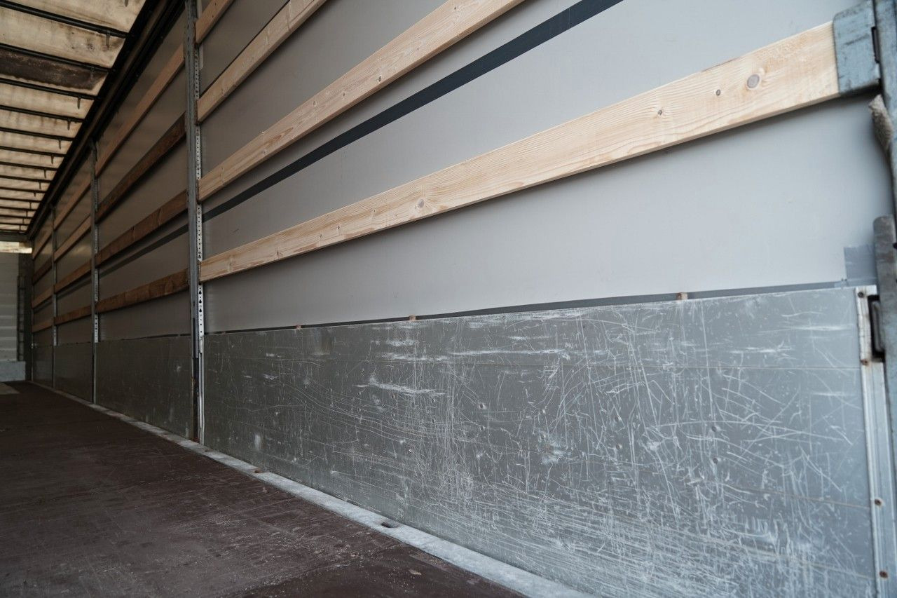 Curtainsider semi-trailer Schmitz Cargobull FIRANKA / BURTOWA / STANDARD: picture 17 Curtainsider semi-trailer Schmitz Cargobull FIRANKA / BURTOWA / STANDARD: picture 17