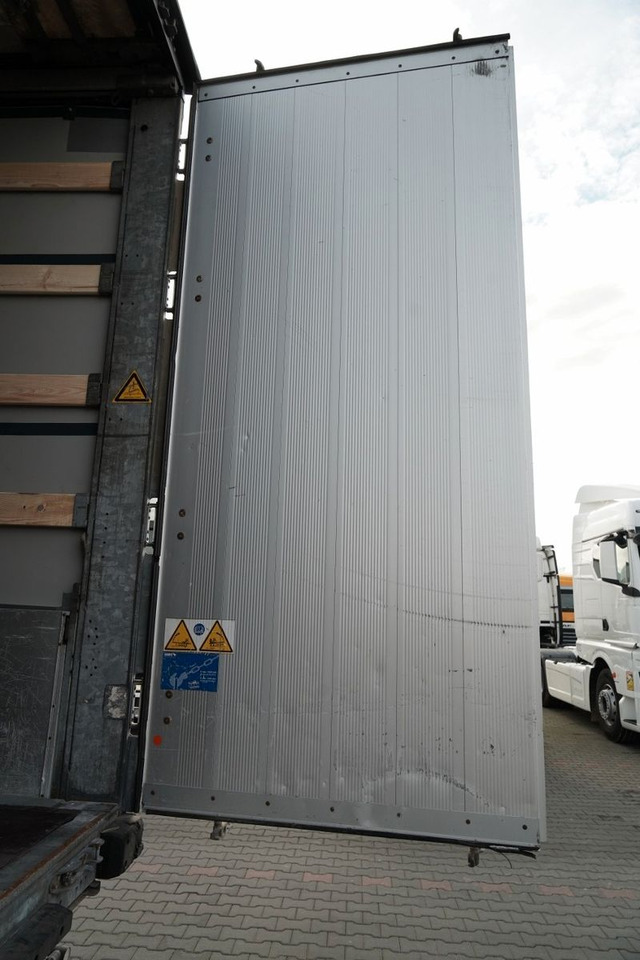 Curtainsider semi-trailer Schmitz Cargobull FIRANKA / BURTOWA / STANDARD: picture 14 Curtainsider semi-trailer Schmitz Cargobull FIRANKA / BURTOWA / STANDARD: picture 14