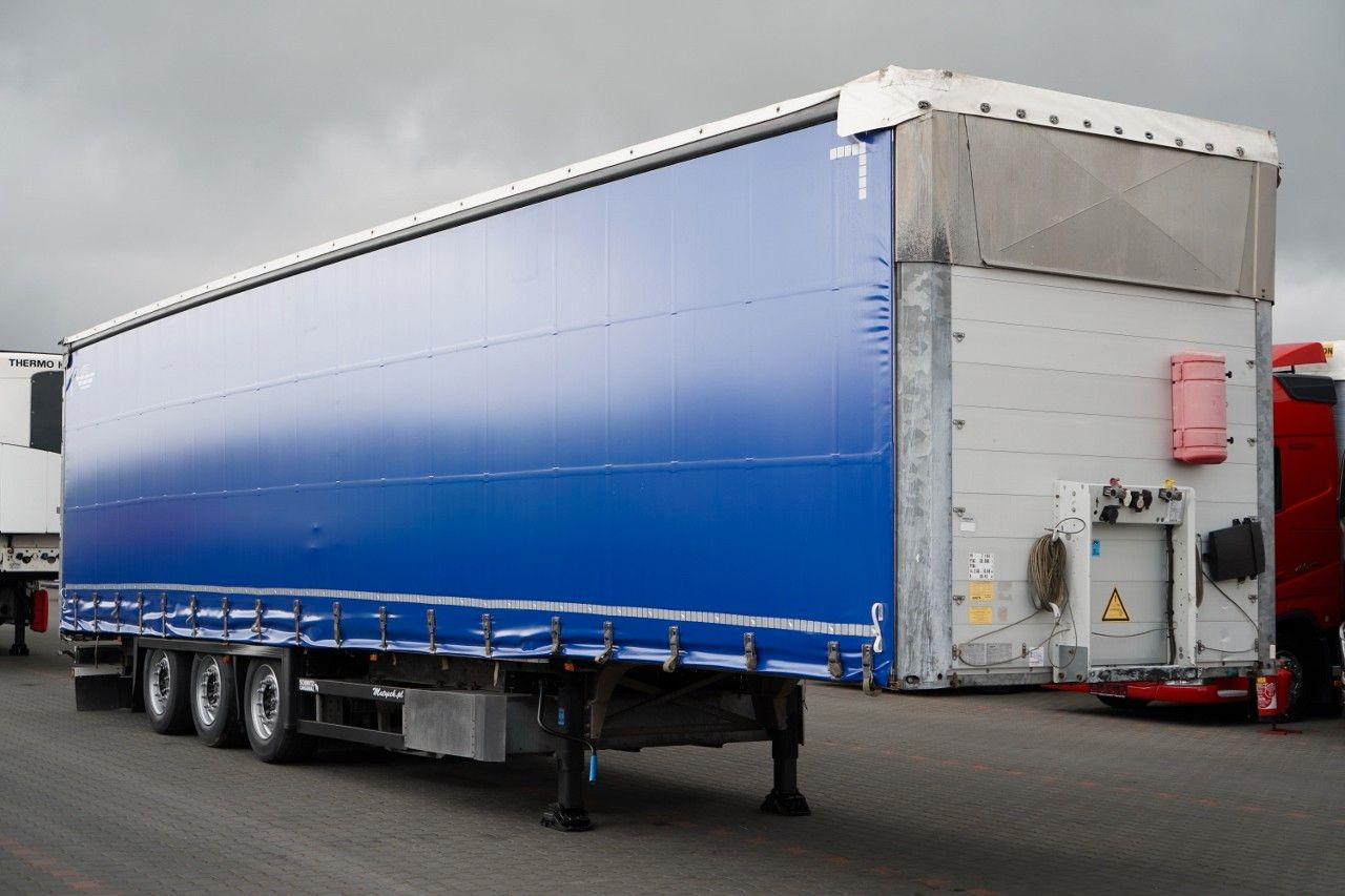 Schmitz Cargobull FIRANKA VARIOS / PODNOSZONY DACH HYDRAULICZNIE - Curtainsider semi-trailer: picture 1 Schmitz Cargobull FIRANKA VARIOS / PODNOSZONY DACH HYDRAULICZNIE - Curtainsider semi-trailer: picture 1
