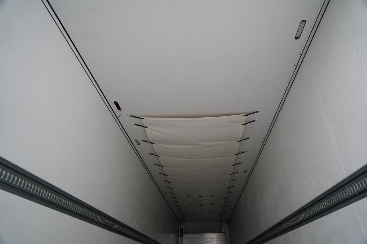 Refrigerator semi-trailer Schmitz Cargobull REFRIGERATED / FLOWER / THERMO KING / SLX 300 /: picture 18