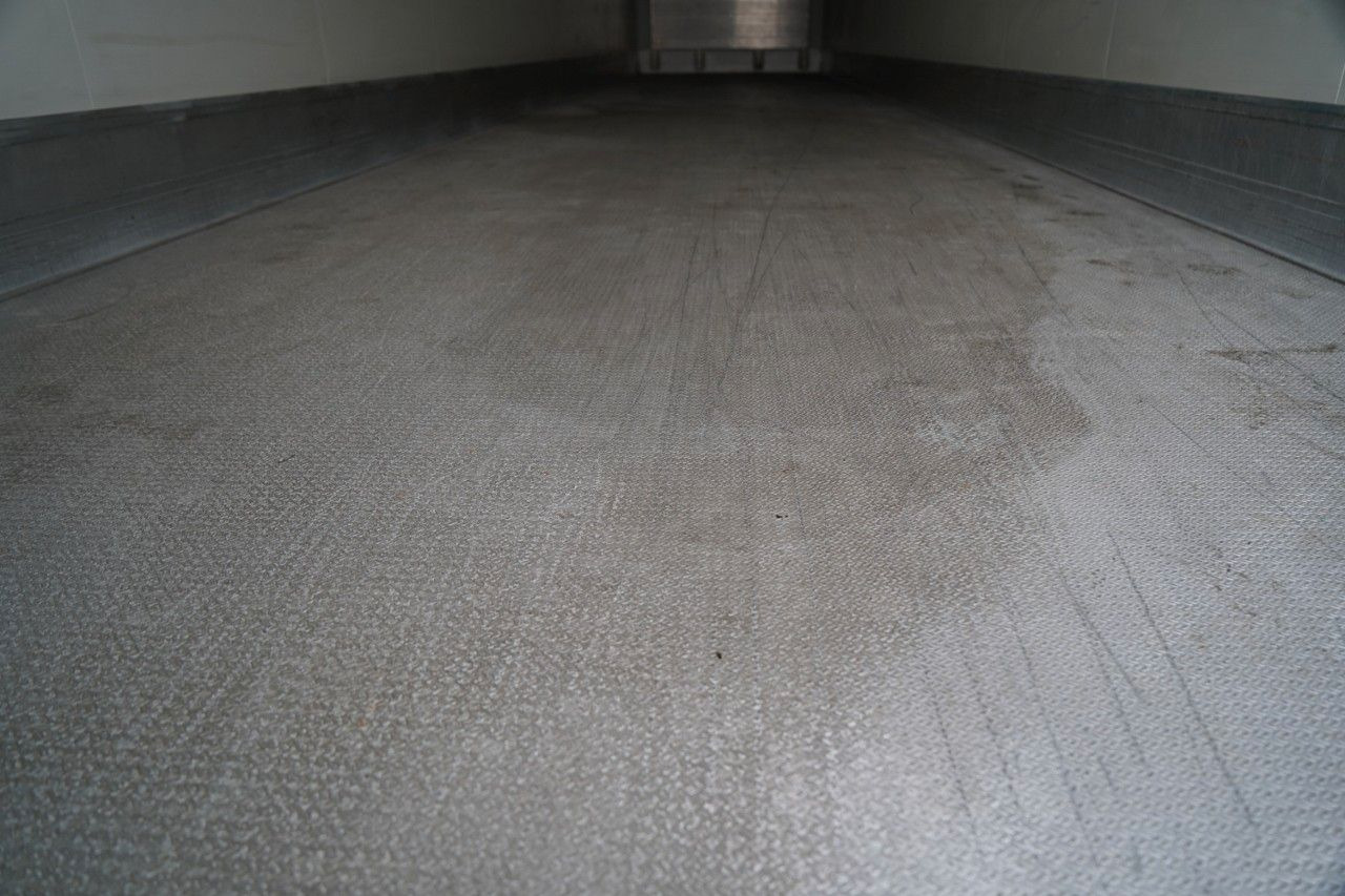 Refrigerator semi-trailer Schmitz Cargobull REFRIGERATED / FLOWER / THERMO KING / SLX 300 /: picture 19