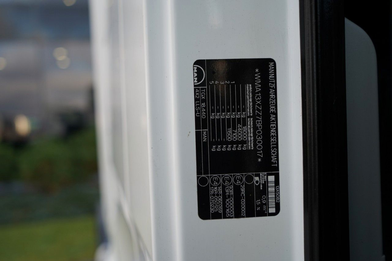 Leasing of  MAN TGX 18.440 / XLX / MEGA / MANUAL / LOW DECK MAN TGX 18.440 / XLX / MEGA / MANUAL / LOW DECK: picture 38