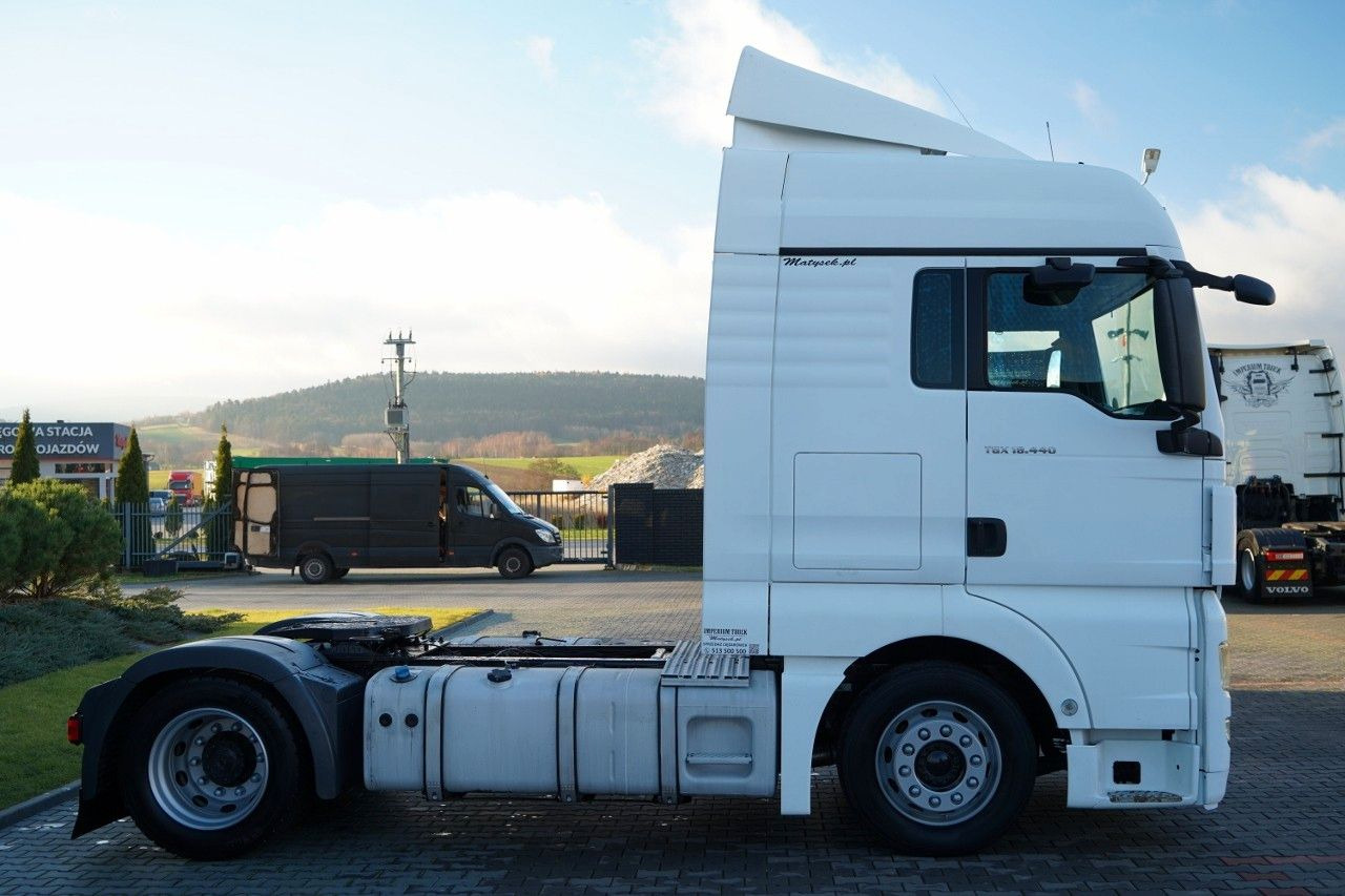 Leasing of  MAN TGX 18.440 / XLX / MEGA / MANUAL / LOW DECK MAN TGX 18.440 / XLX / MEGA / MANUAL / LOW DECK: picture 9