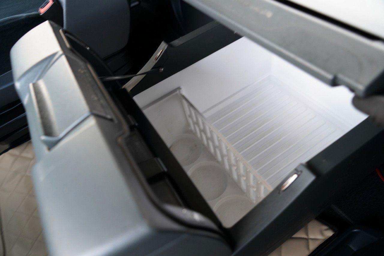 Leasing of  MAN TGX 18.440 / XLX / MEGA / MANUAL / LOW DECK MAN TGX 18.440 / XLX / MEGA / MANUAL / LOW DECK: picture 27