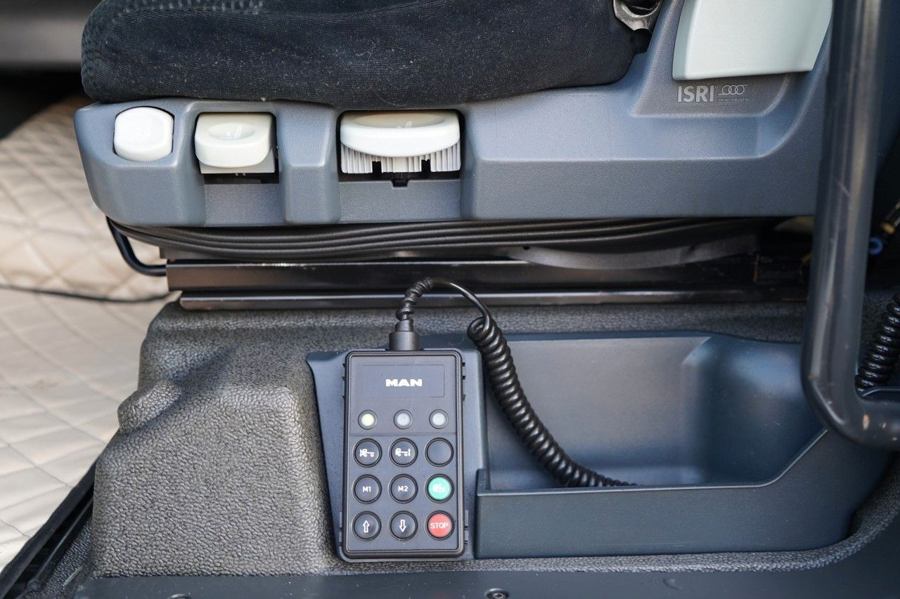 Leasing of  MAN TGX 18.440 / XLX / MEGA / MANUAL / LOW DECK MAN TGX 18.440 / XLX / MEGA / MANUAL / LOW DECK: picture 23