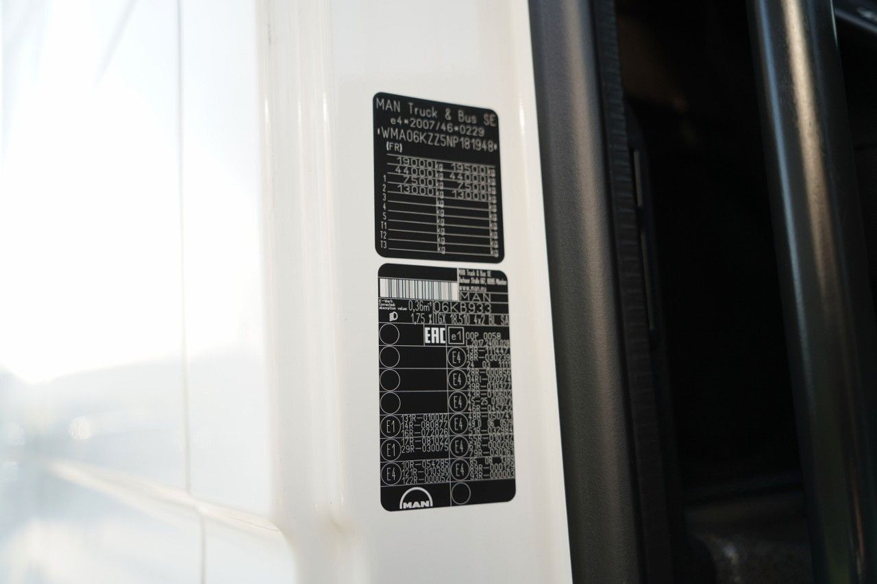 Leasing of  MAN TGX 18.510 / GM / RETARDER / NAVI / OPONY 100% MAN TGX 18.510 / GM / RETARDER / NAVI / OPONY 100%: picture 36