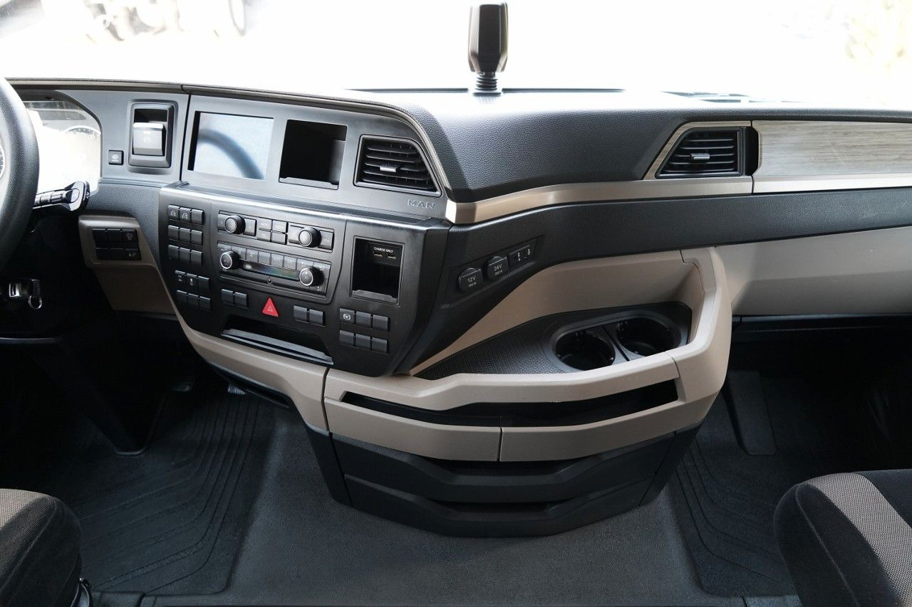 Leasing of  MAN TGX 18.510 / GM / RETARDER / NAVI / OPONY 100% MAN TGX 18.510 / GM / RETARDER / NAVI / OPONY 100%: picture 30