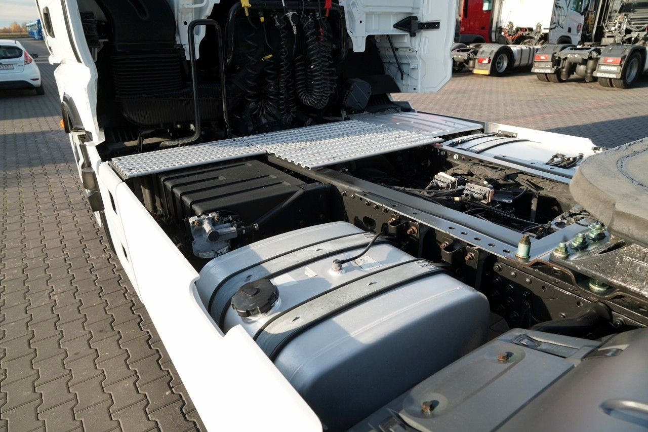 Leasing of  MAN TGX 18.510 / GM / RETARDER / NAVI / OPONY 100% MAN TGX 18.510 / GM / RETARDER / NAVI / OPONY 100%: picture 13