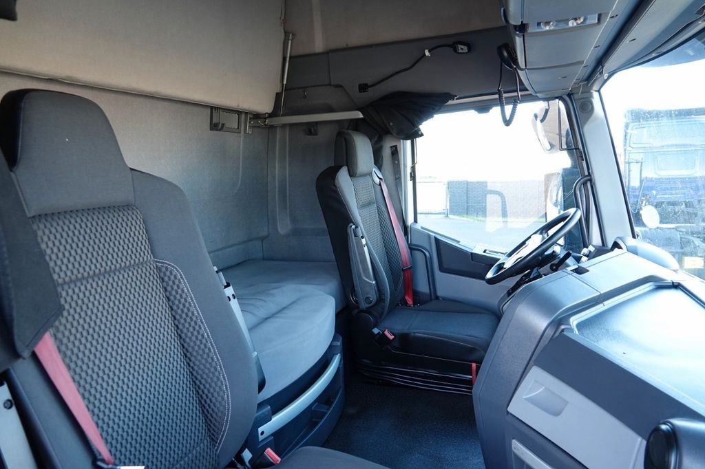 Tractor unit Renault T 480 / 13L / 2017 ROK Renault T 480 / 13L / 2017 ROK: picture 15