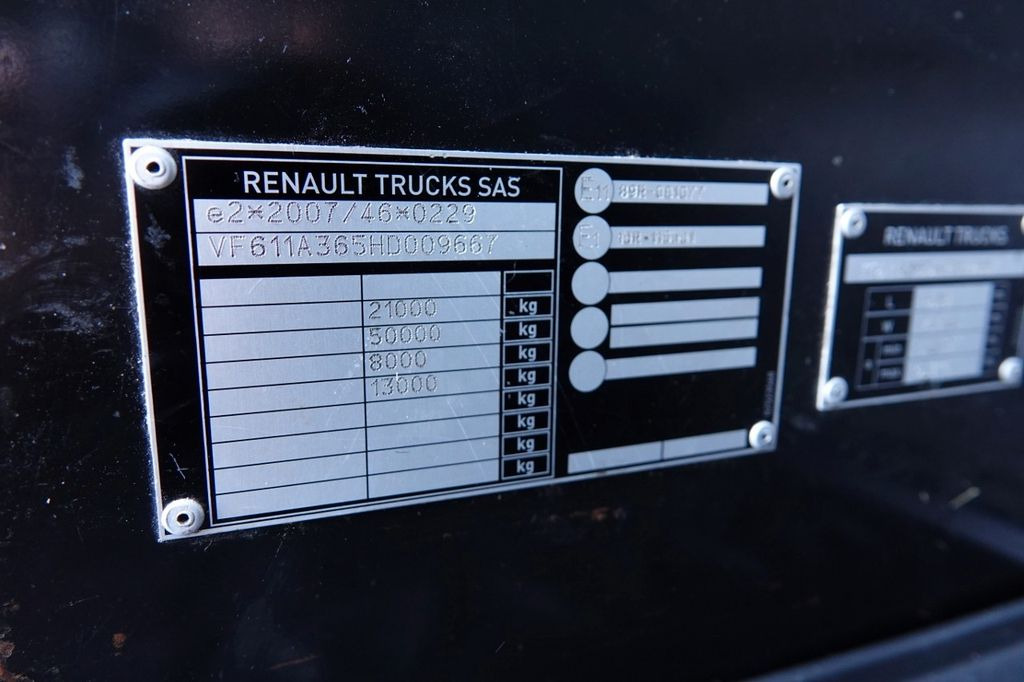 Tractor unit Renault T 480 / 13L / 2017 ROK Renault T 480 / 13L / 2017 ROK: picture 16