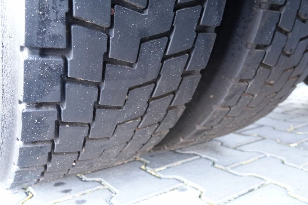 Tractor unit Renault T 480 / 13L / 2017 ROK Renault T 480 / 13L / 2017 ROK: picture 11