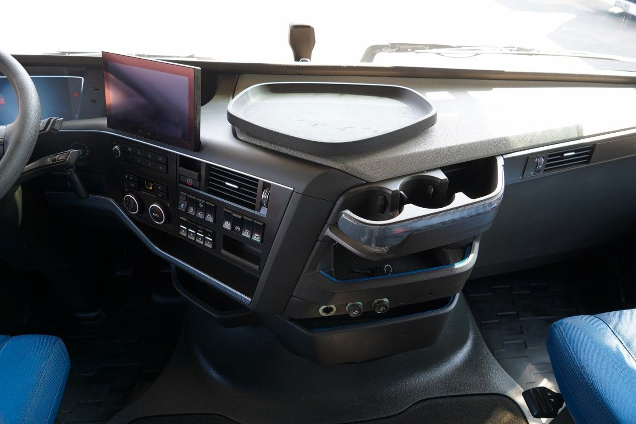 Curtainsider truck Volvo FH 500 / 6x2 / FIRANKA - 7,7 m / 2023 / KLIMA PO: picture 16