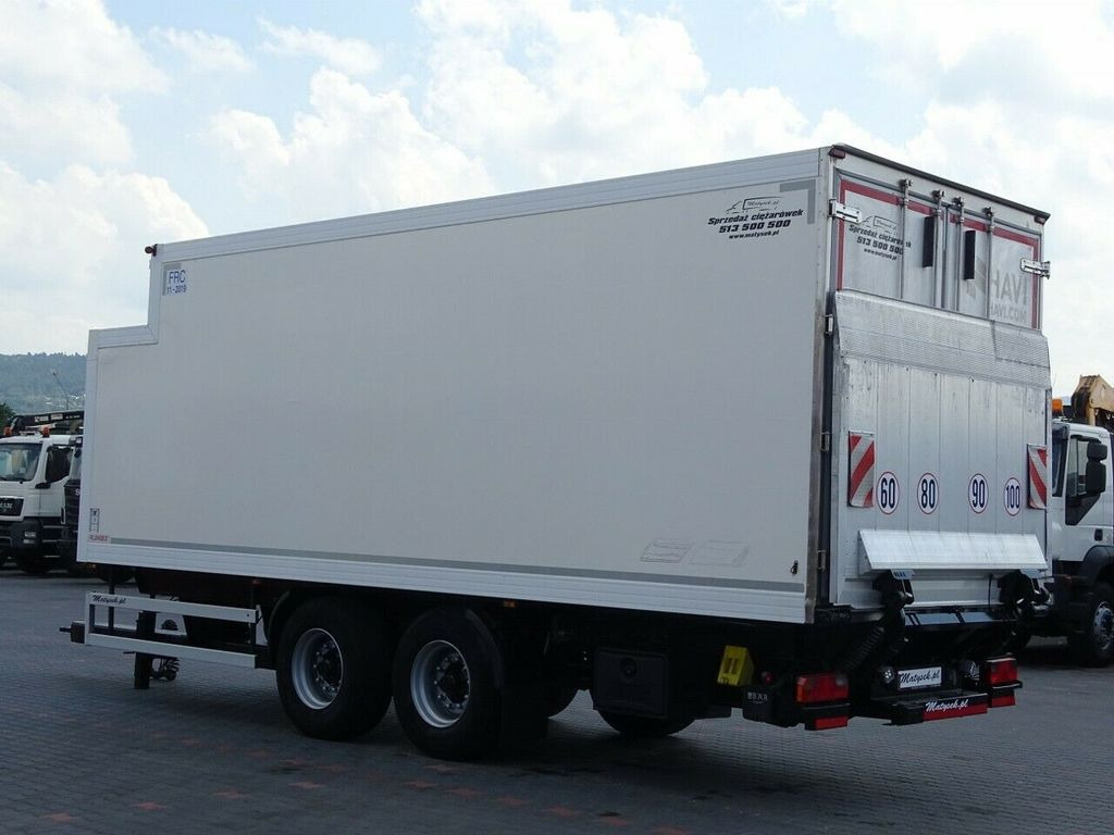Wielton PLANDEX/REFRIDGERATOR/19 PALLETS/TK TS300/7,55 M Wielton PLANDEX/REFRIDGERATOR/19 PALLETS/TK TS300/7,55 M - Refrigerator trailer: picture 3 Wielton PLANDEX/REFRIDGERATOR/19 PALLETS/TK TS300/7,55 M Wielton PLANDEX/REFRIDGERATOR/19 PALLETS/TK TS300/7,55 M - Refrigerator trailer: picture 3