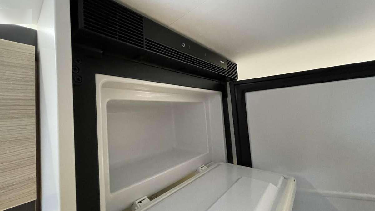 Camper van Adria Twin 600 SP Family: picture 9