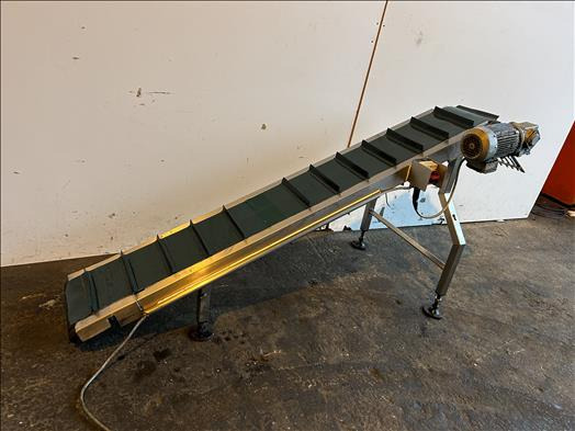 NNP Flighted elevator conveyor - Conveyor: picture 2 NNP Flighted elevator conveyor - Conveyor: picture 2