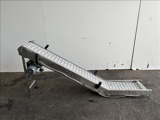 NNP Flighted elevator conveyor - Conveyor: picture 1 NNP Flighted elevator conveyor - Conveyor: picture 1