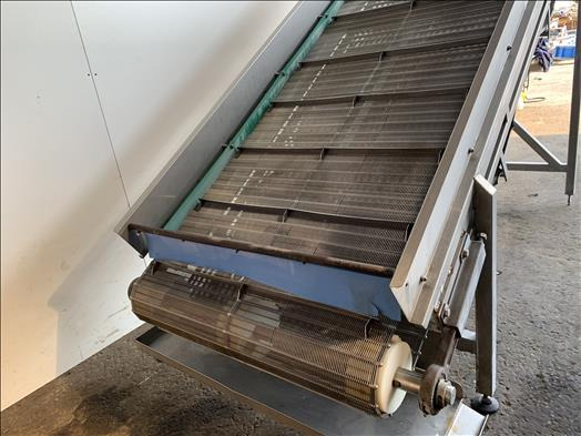 NNP flighted elevator conveyor - Conveyor: picture 3 NNP flighted elevator conveyor - Conveyor: picture 3