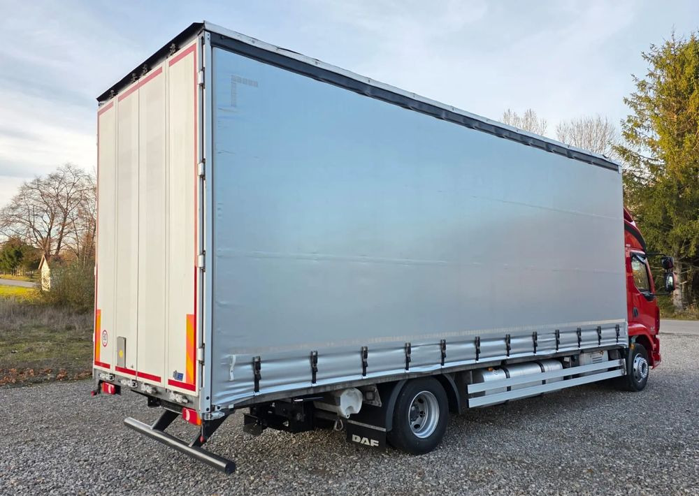 DAF LF 290 / WINDA / 16TON DMC / 3M WYSOKOŚĆ / JUMBO / FIRANKA / SYPIALKA / AUTOMAT / JEDEN WŁAŚCICIE / EURO 6 / 2017/ SPROWADZONY / 19 PALET / DUŻA ŁADOWNOŚĆ / - Curtainsider truck: picture 5 DAF LF 290 / WINDA / 16TON DMC / 3M WYSOKOŚĆ / JUMBO / FIRANKA / SYPIALKA / AUTOMAT / JEDEN WŁAŚCICIE / EURO 6 / 2017/ SPROWADZONY / 19 PALET / DUŻA ŁADOWNOŚĆ / - Curtainsider truck: picture 5