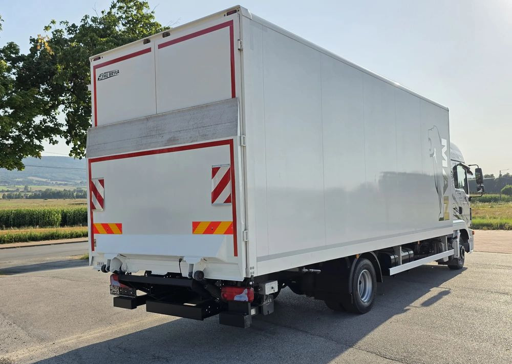 MAN TGL 12.250 / KONTENER / IZOTERMA / WINDA / 2019R / EURO 6 / PEŁEN SERWIS / 6 TON ŁADOWNOŚĆ / SPROWADZONY / ZADBANY / JAK NOWY / KSIĄŻKA SERWISOWA / E6 / 17 PALET - Box truck: picture 5 MAN TGL 12.250 / KONTENER / IZOTERMA / WINDA / 2019R / EURO 6 / PEŁEN SERWIS / 6 TON ŁADOWNOŚĆ / SPROWADZONY / ZADBANY / JAK NOWY / KSIĄŻKA SERWISOWA / E6 / 17 PALET - Box truck: picture 5