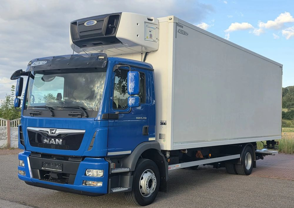 MAN TGM 15.250 / CHŁODNIA / WINDA / 2018 ROK / 230 TYŚ KM / AUTOMAT / SPROWADZONY / E6 / 18 EUROPALET/ - Refrigerator truck: picture 1 MAN TGM 15.250 / CHŁODNIA / WINDA / 2018 ROK / 230 TYŚ KM / AUTOMAT / SPROWADZONY / E6 / 18 EUROPALET/ - Refrigerator truck: picture 1