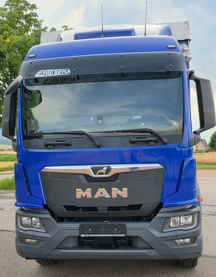 MAN TGM 18.320 / 18.290 / NOWY MODEL / E6 / 20PALET / 9200 ŁADOWNOŚĆ / SERWISOWANY / NISKI PRZEBIEG / WINDA / FIRANKA / SPROWADZONY / 2021 / NISKI PRZEBIEG /PIERWSZY WŁAŚCICIEL/ - Curtainsider truck: picture 3 MAN TGM 18.320 / 18.290 / NOWY MODEL / E6 / 20PALET / 9200 ŁADOWNOŚĆ / SERWISOWANY / NISKI PRZEBIEG / WINDA / FIRANKA / SPROWADZONY / 2021 / NISKI PRZEBIEG /PIERWSZY WŁAŚCICIEL/ - Curtainsider truck: picture 3
