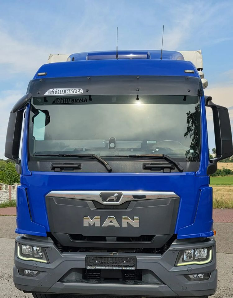 MAN TGM 18.320 / 18.290 / NOWY MODEL / E6 / 20PALET / 9200 ŁADOWNOŚĆ / SERWISOWANY / NISKI PRZEBIEG / WINDA / FIRANKA / SPROWADZONY / 2021 / NISKI PRZEBIEG /PIERWSZY WŁAŚCICIEL/ - Curtainsider truck: picture 3 MAN TGM 18.320 / 18.290 / NOWY MODEL / E6 / 20PALET / 9200 ŁADOWNOŚĆ / SERWISOWANY / NISKI PRZEBIEG / WINDA / FIRANKA / SPROWADZONY / 2021 / NISKI PRZEBIEG /PIERWSZY WŁAŚCICIEL/ - Curtainsider truck: picture 3