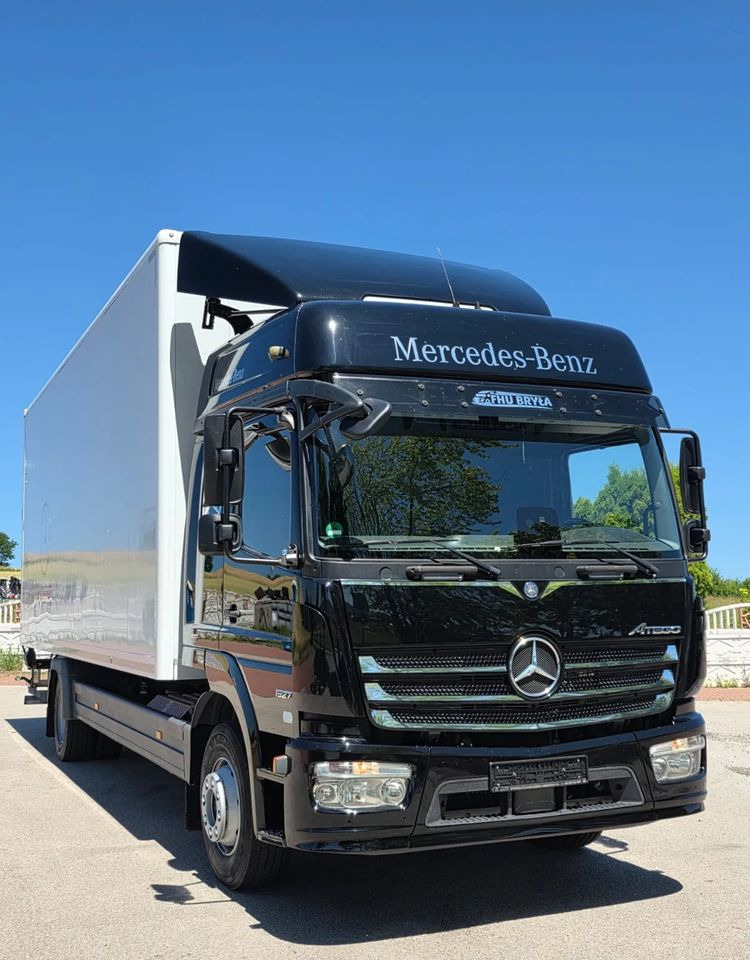 Mercedes-Benz ATEGO 1527/1530/IZOTERMA/WINDA/SPROWADZONY/E6/PIERWSZY WŁAŚCICIEL/AUTOMAT/18EURO PALET/STAN BARDZO DOBRY - Refrigerator truck: picture 2 Mercedes-Benz ATEGO 1527/1530/IZOTERMA/WINDA/SPROWADZONY/E6/PIERWSZY WŁAŚCICIEL/AUTOMAT/18EURO PALET/STAN BARDZO DOBRY - Refrigerator truck: picture 2