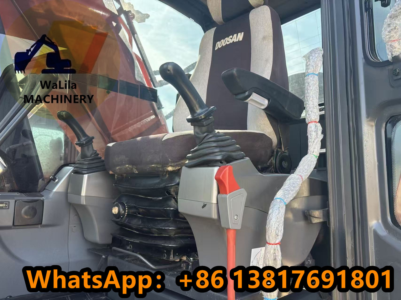 Crawler excavator DOOSAN DX225LCA: picture 7