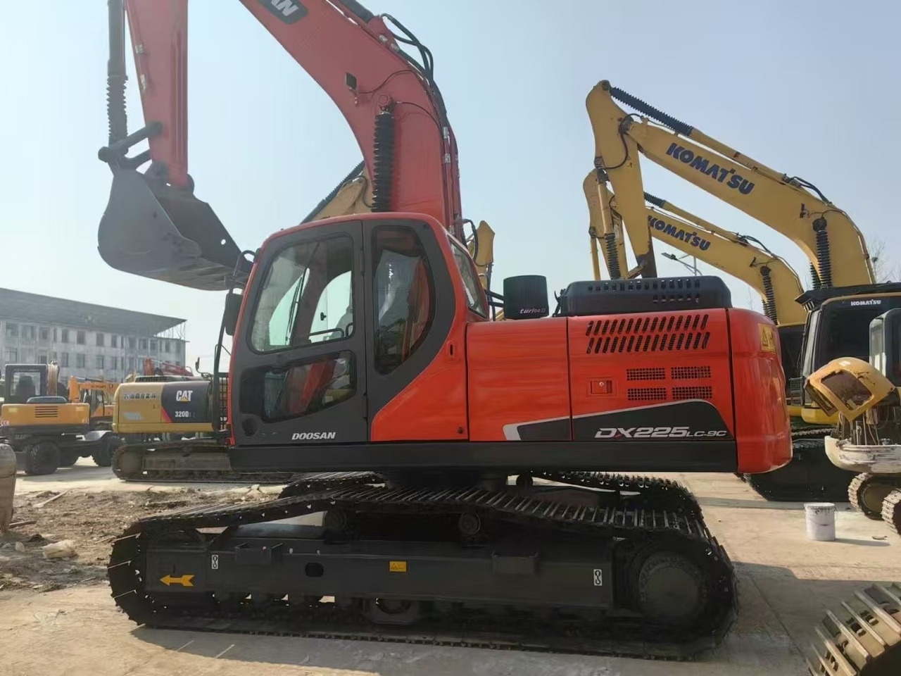 DOOSAN Dx225 - Crawler excavator: picture 2 DOOSAN Dx225 - Crawler excavator: picture 2