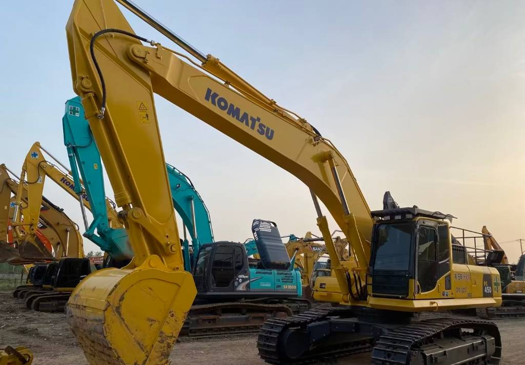 Crawler excavator KOMATSU PC 450-8: picture 9