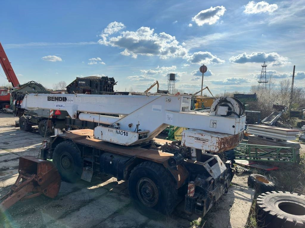 Bendini B206 Beta FOR PARTS - Crawler crane: picture 1 Bendini B206 Beta FOR PARTS - Crawler crane: picture 1