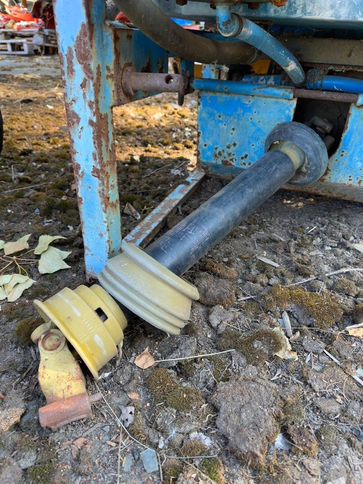 Blanchard 220 - Tractor mounted sprayer: picture 4 Blanchard 220 - Tractor mounted sprayer: picture 4