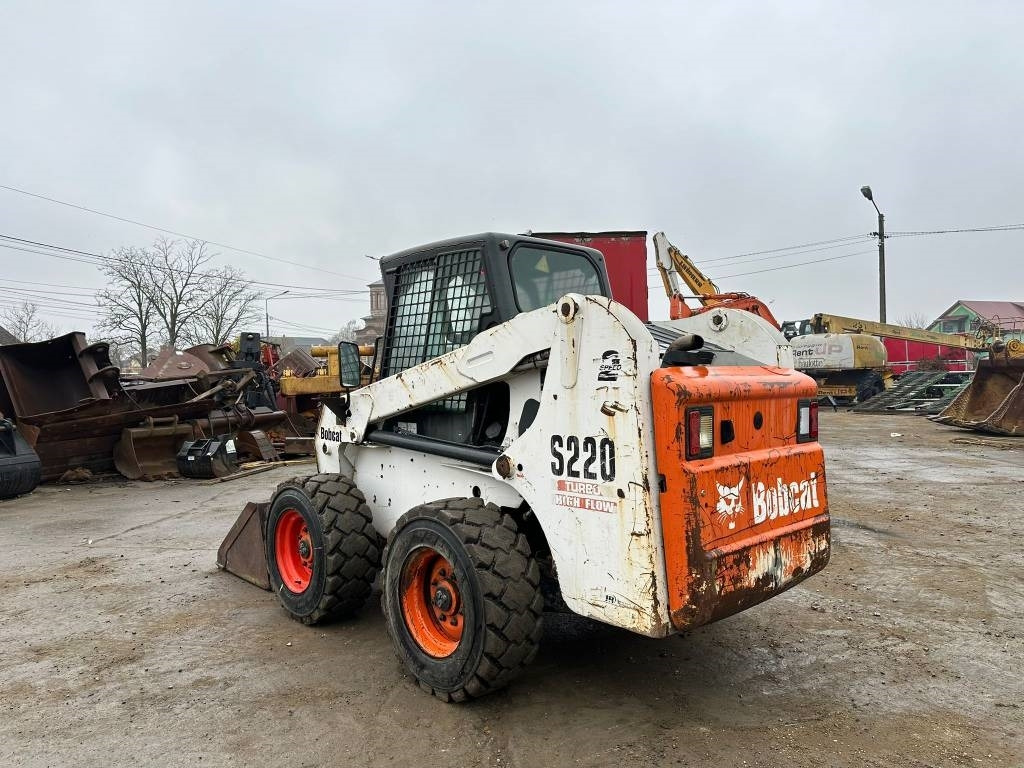 Bobcat S 220 - Skid steer loader: picture 5 Bobcat S 220 - Skid steer loader: picture 5