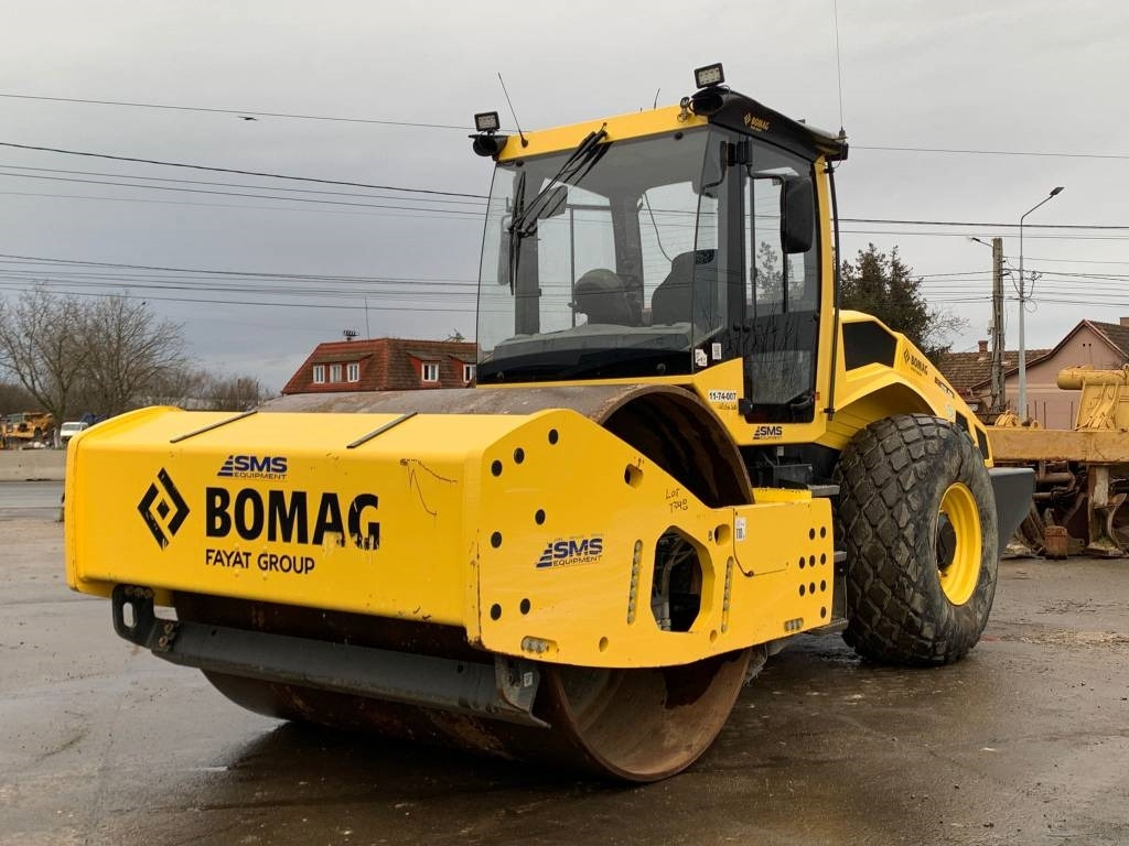 Bomag BW219 DH5+3D Trimble GPS - Compactor: picture 1 Bomag BW219 DH5+3D Trimble GPS - Compactor: picture 1