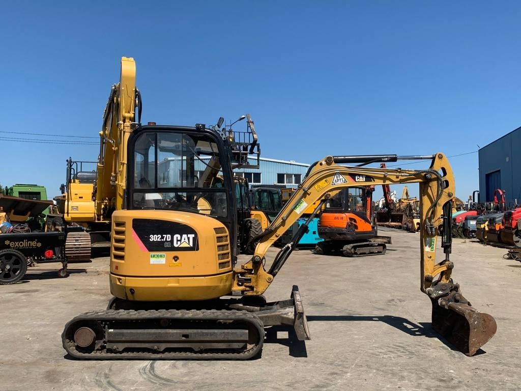 CAT 302.7 CR  - Mini excavator: picture 3 CAT 302.7 CR  - Mini excavator: picture 3