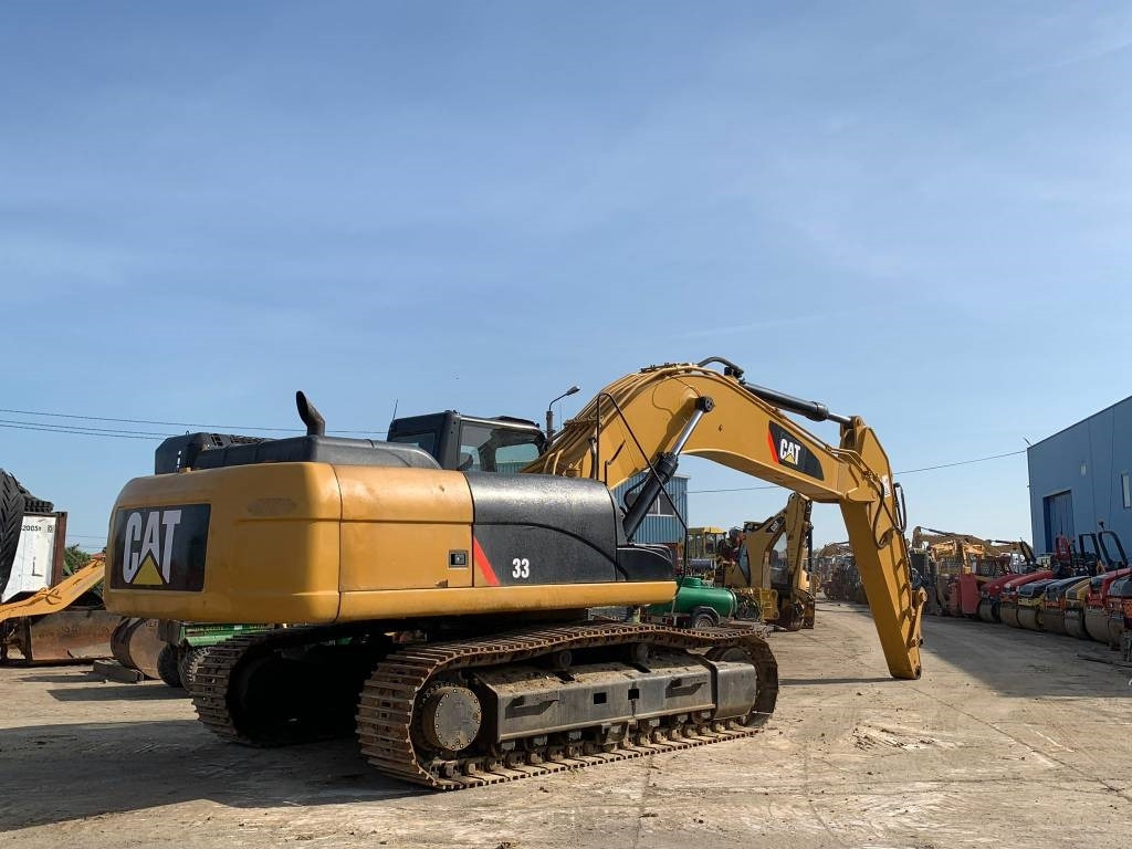 Crawler excavator CAT 336D2: picture 10