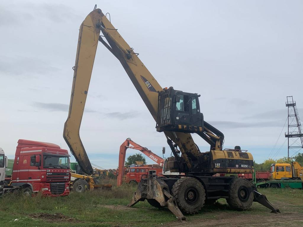 CAT M 325 C L MH - Waste/ Industry handler: picture 1 CAT M 325 C L MH - Waste/ Industry handler: picture 1